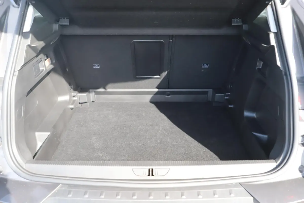 1.2 Turbo Elegance 131PK Automaat LMV Sportstoelen Stoelverwarming Navigatie Achteruitrijcamera Climate Cruise Control