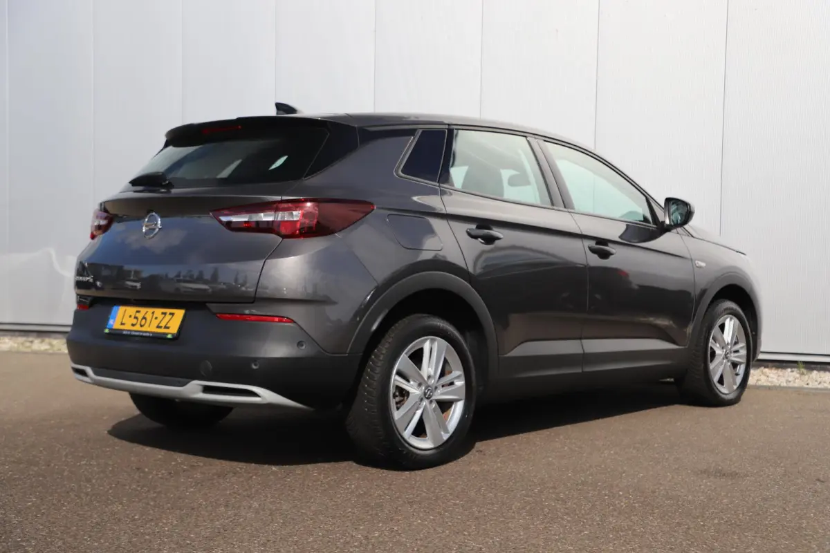 1.2 Turbo Elegance 131PK Automaat LMV Sportstoelen Stoelverwarming Navigatie Achteruitrijcamera Climate Cruise Control