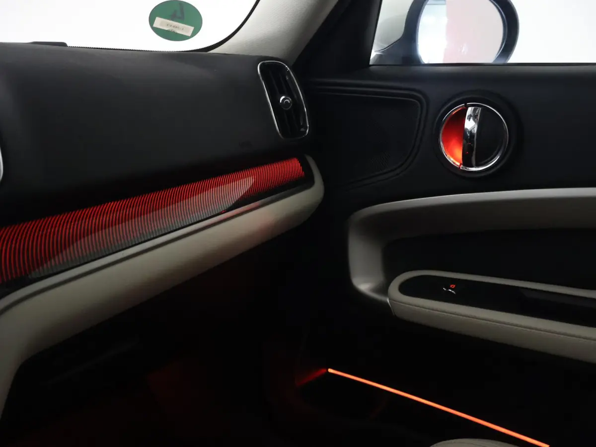1.5 Cooper ALL4 224 PK CHILI PLUG-IN HYBRID + PANORAMA | CARPLAY | LEDER EXCLUSIVE | HEAD-UP