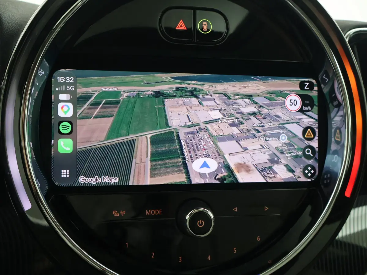 1.5 Cooper ALL4 224 PK CHILI PLUG-IN HYBRID + PANORAMA | CARPLAY | LEDER EXCLUSIVE | HEAD-UP