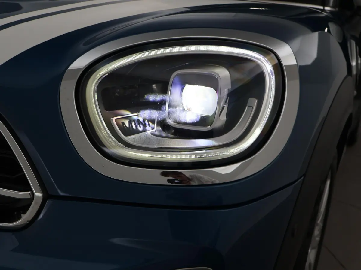 1.5 Cooper ALL4 224 PK CHILI PLUG-IN HYBRID + PANORAMA | CARPLAY | LEDER EXCLUSIVE | HEAD-UP