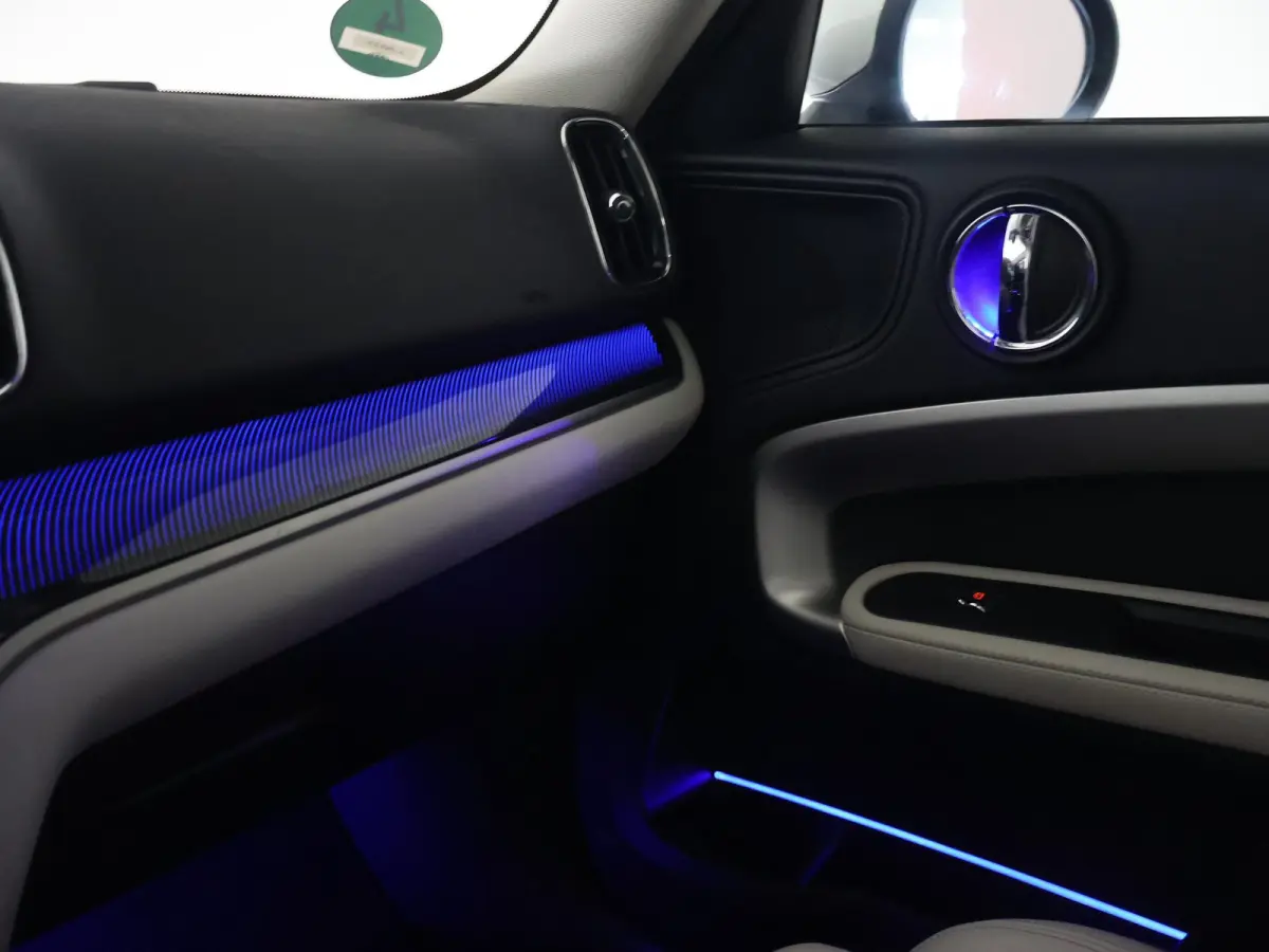 1.5 Cooper ALL4 224 PK CHILI PLUG-IN HYBRID + PANORAMA | CARPLAY | LEDER EXCLUSIVE | HEAD-UP