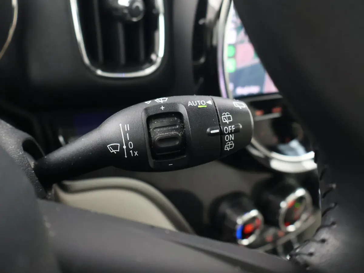 1.5 Cooper ALL4 224 PK CHILI PLUG-IN HYBRID + PANORAMA | CARPLAY | LEDER EXCLUSIVE | HEAD-UP
