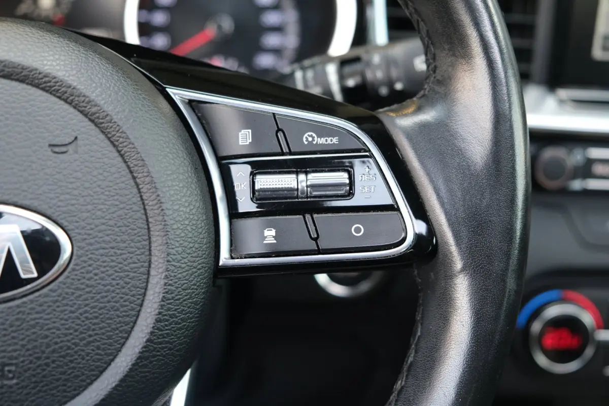 1.4 T-GDi AUT Pano Trek Navi Leder Cam Pdc Cruise