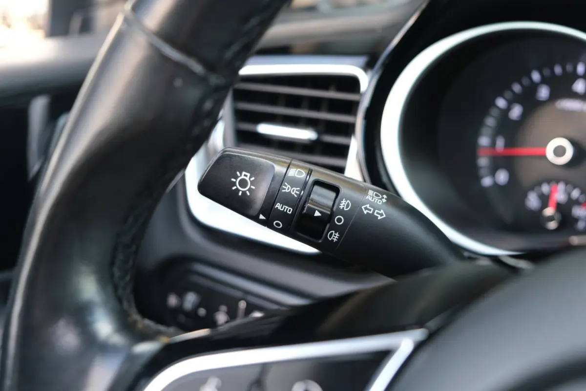 1.4 T-GDi AUT Pano Trek Navi Leder Cam Pdc Cruise