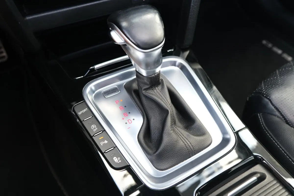 1.4 T-GDi AUT Pano Trek Navi Leder Cam Pdc Cruise