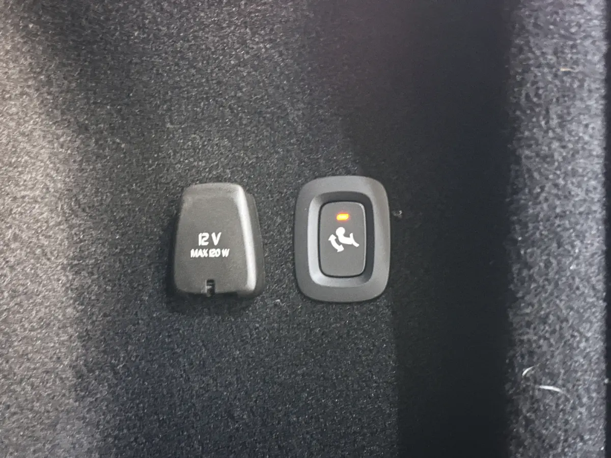 T8 Plug-in hybrid AWD Plus Dark | Panoramadak | 360° camera | Head-up display | Harman Kardon | Stoel- en stuurverwarming | Trekhaak
