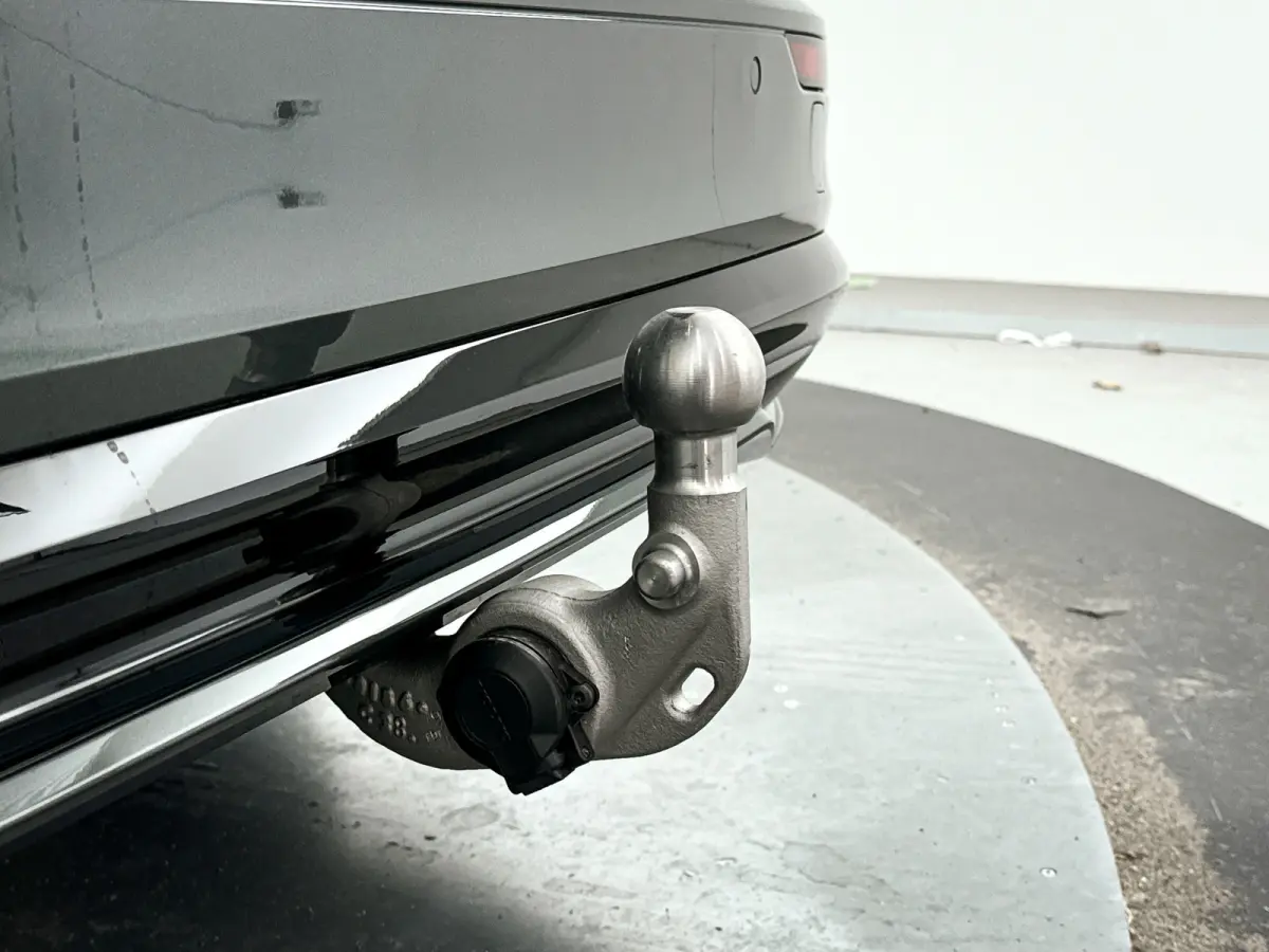 T8 Plug-in hybrid AWD Plus Dark | Panoramadak | 360° camera | Head-up display | Harman Kardon | Stoel- en stuurverwarming | Trekhaak