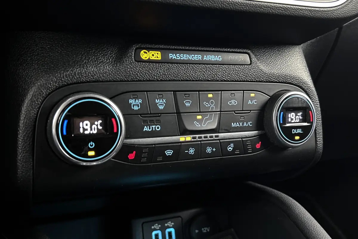 1.0 EcoBoost Titanium X Business | Camera | Stoelverwarming | Airco