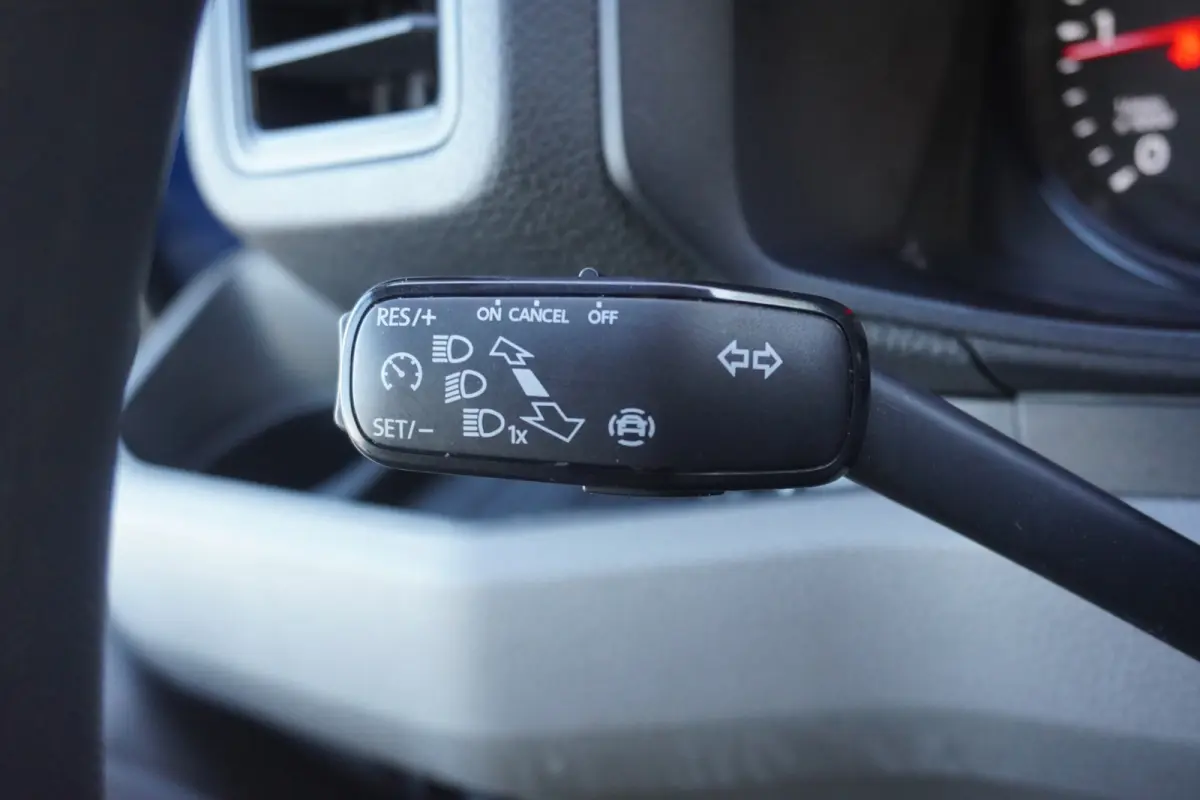 140pk L3H3/L2H2 Apple Carplay Trekhaak Parkeersensoren Cruise control 3-Zits Stoelverwarming