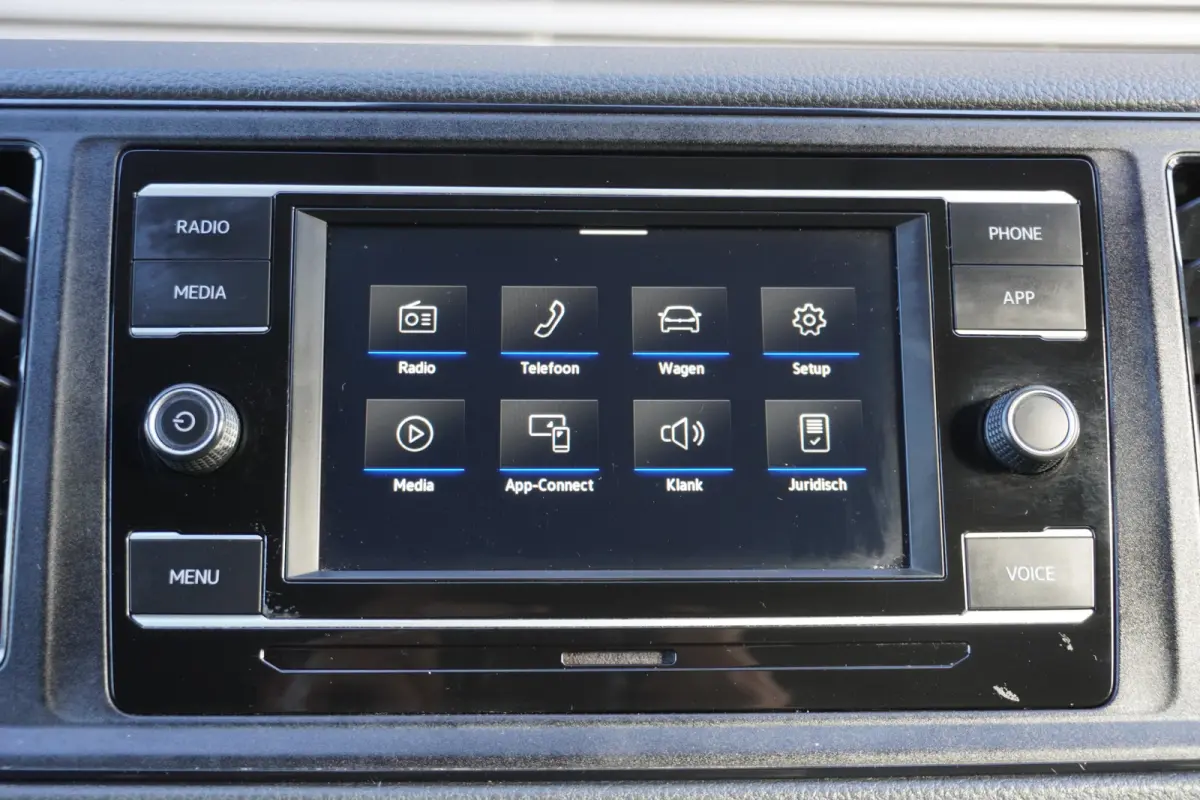140pk L3H3/L2H2 Apple Carplay Trekhaak Parkeersensoren Cruise control 3-Zits Stoelverwarming