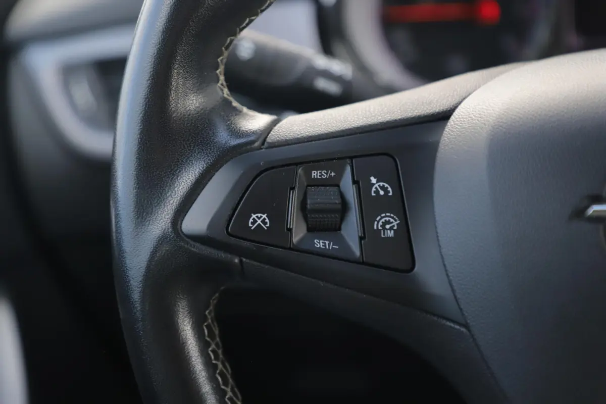 1.2 Edition 110PK Navigatie Carplay Android Sportstoelen Airco Cruise Control