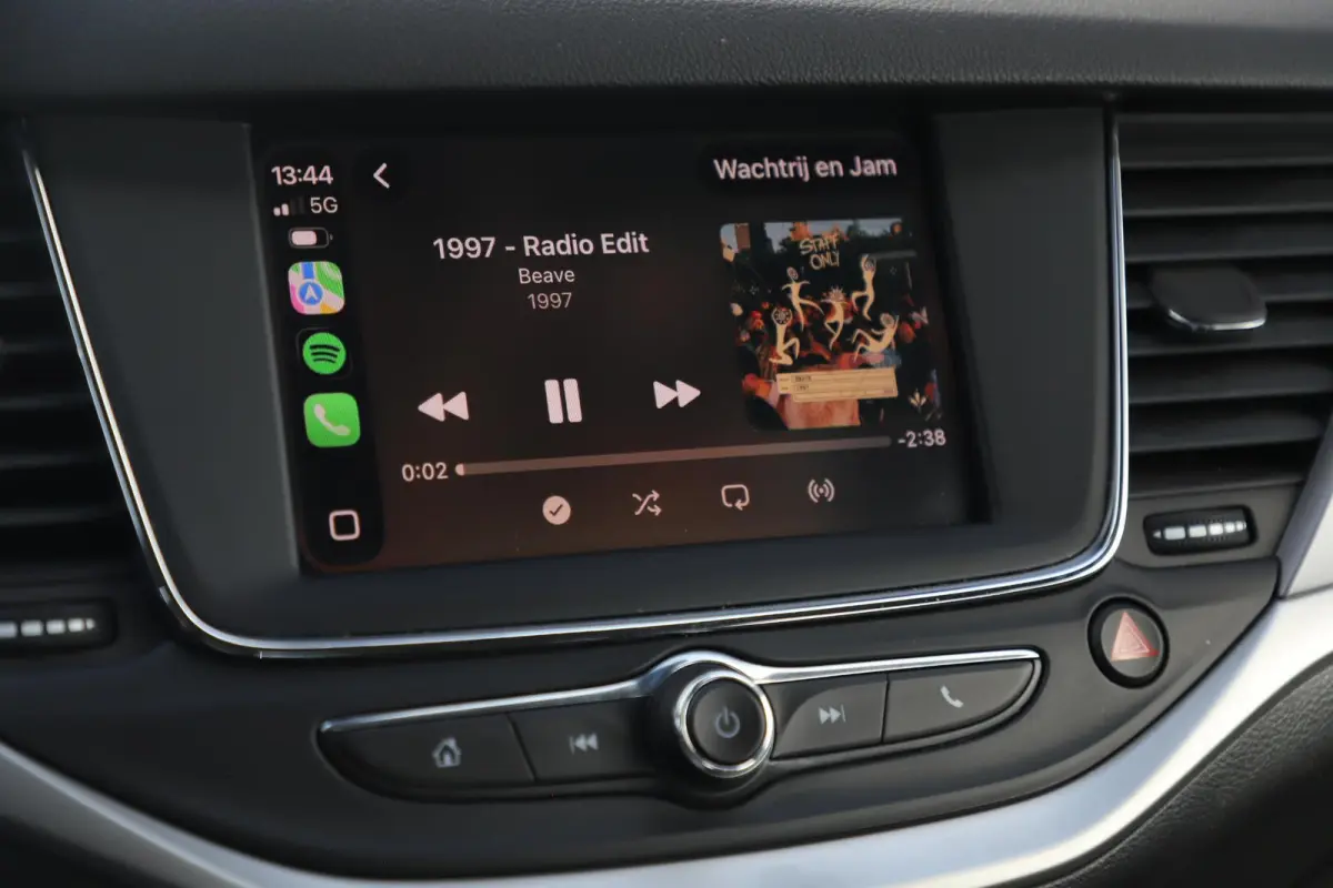 1.2 Edition 110PK Navigatie Carplay Android Sportstoelen Airco Cruise Control
