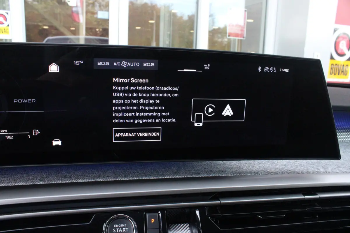 1.2 Hybrid 145PK GT | ELEKTRISCH BEDIENBARE ACHTERKLEP | NAVIGATIE | DRAADLOZE APPLE CARPLAY/ANDROID AUTO | SFEER VERLICHTING | ACHTERUITRIJ CAMERA | PARKEERSENSOREN VOOR EN ACHTER | FULL LE