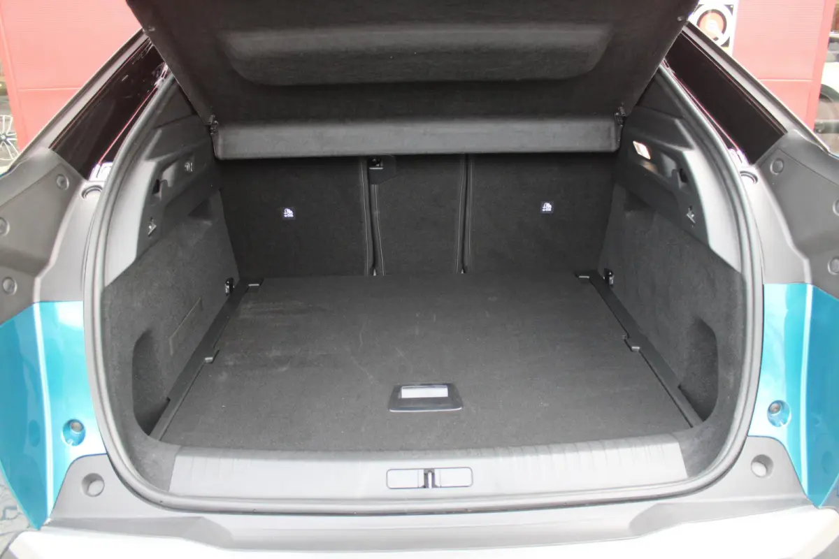 1.2 Hybrid 145PK GT | ELEKTRISCH BEDIENBARE ACHTERKLEP | NAVIGATIE | DRAADLOZE APPLE CARPLAY/ANDROID AUTO | SFEER VERLICHTING | ACHTERUITRIJ CAMERA | PARKEERSENSOREN VOOR EN ACHTER | FULL LE