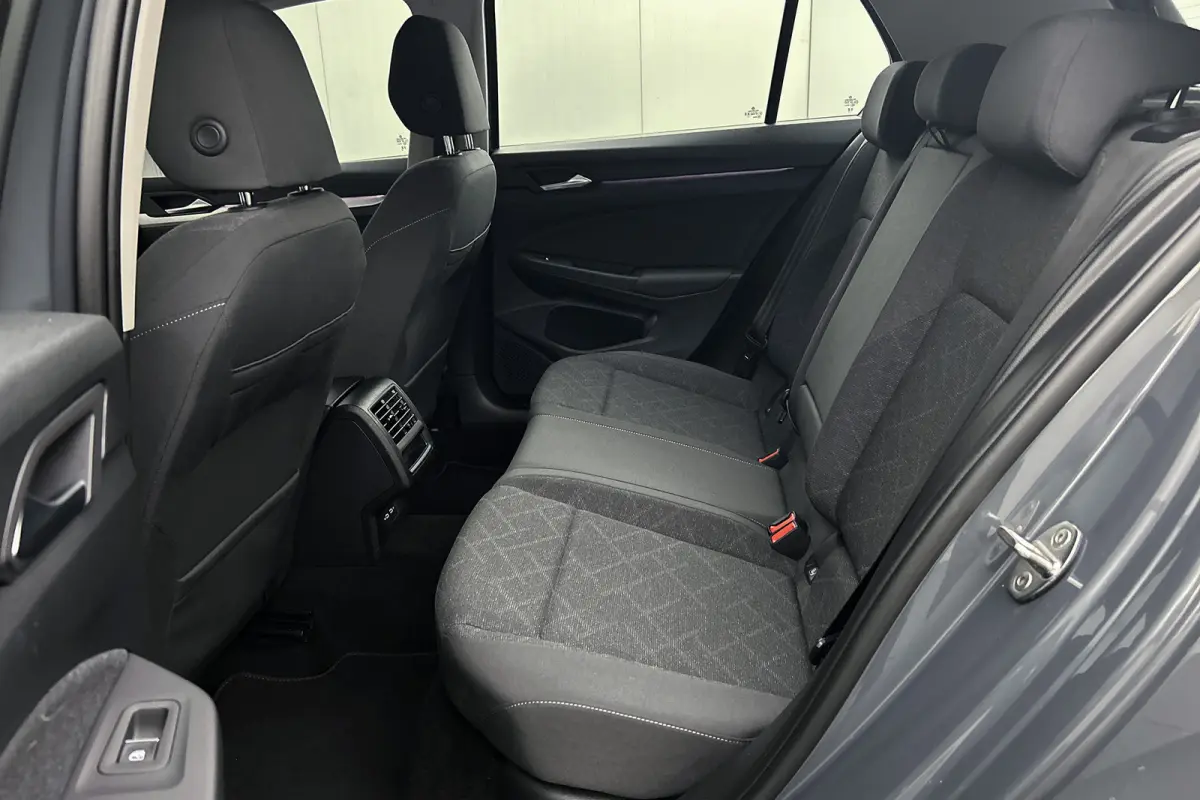 1.0 TSI Life | Camera | Adaptieve cruise control | Digitaal display