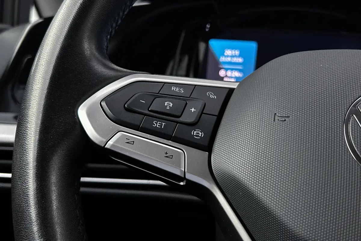 1.0 TSI Life | Camera | Adaptieve cruise control | Digitaal display
