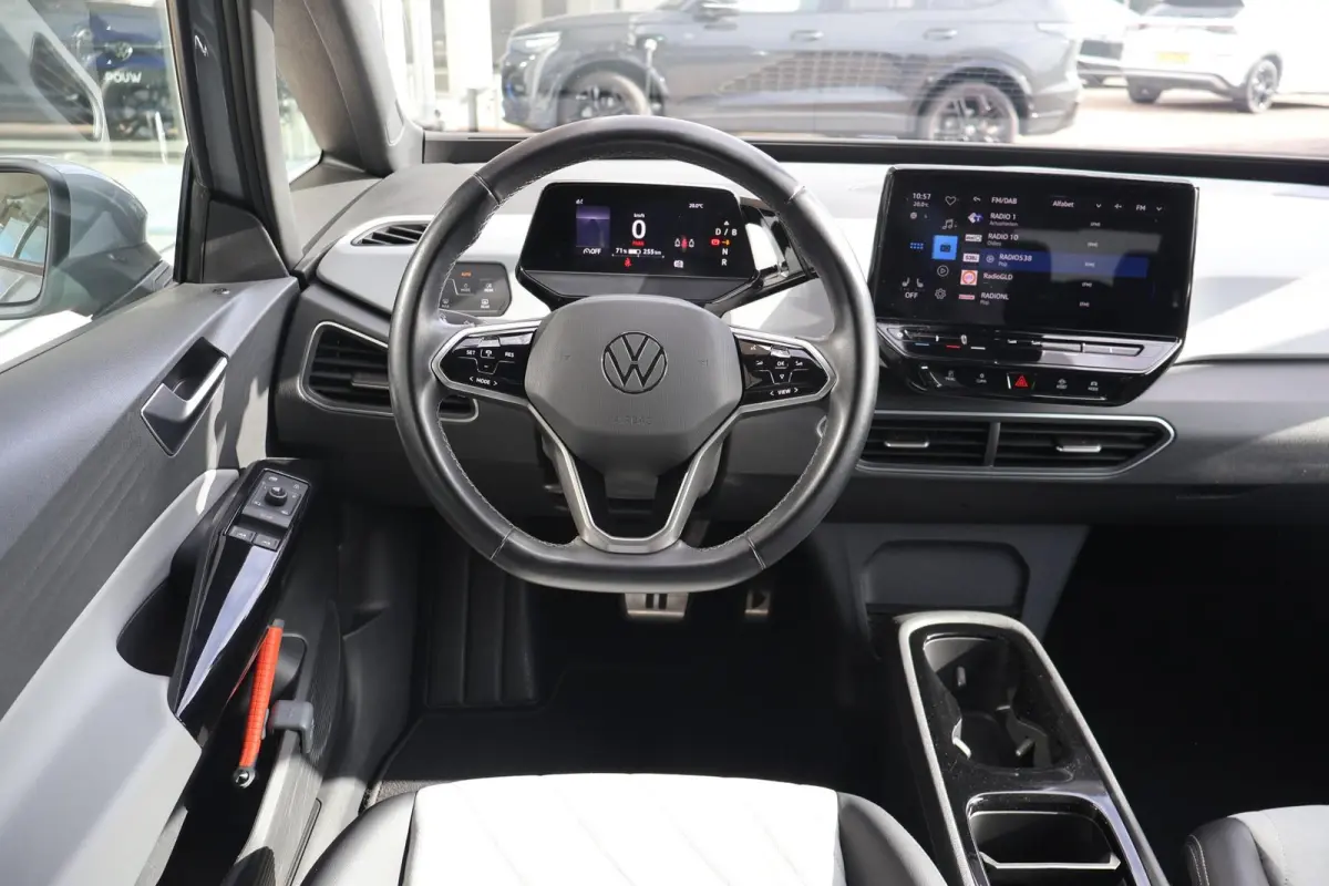 204pk Pro Edition Advantage 58 kWh | SoH 94% | Navigatie | PDC | Camera | Stoel & Stuurverwarming