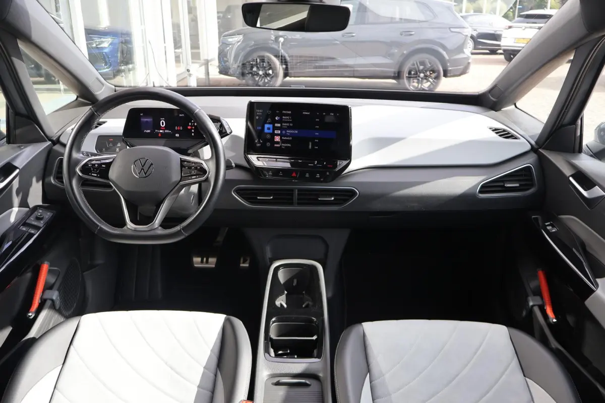204pk Pro Edition Advantage 58 kWh | SoH 94% | Navigatie | PDC | Camera | Stoel & Stuurverwarming