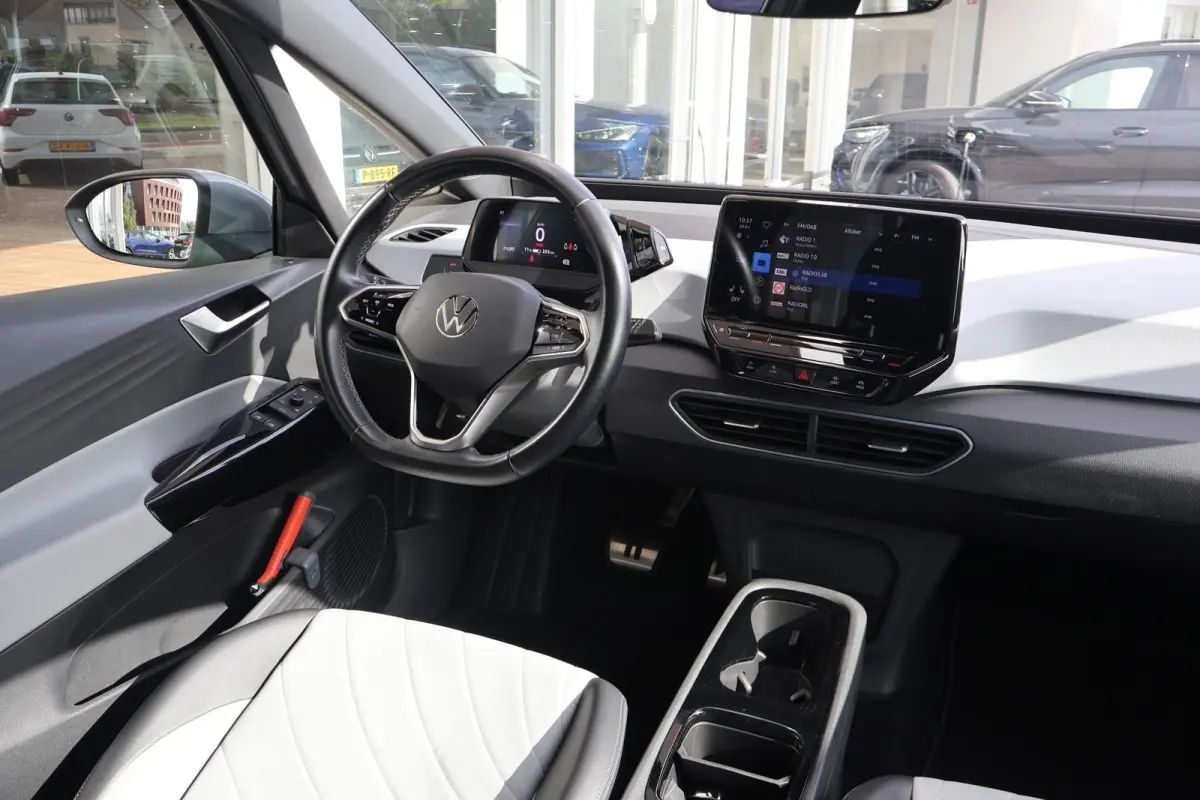 204pk Pro Edition Advantage 58 kWh | SoH 94% | Navigatie | PDC | Camera | Stoel & Stuurverwarming