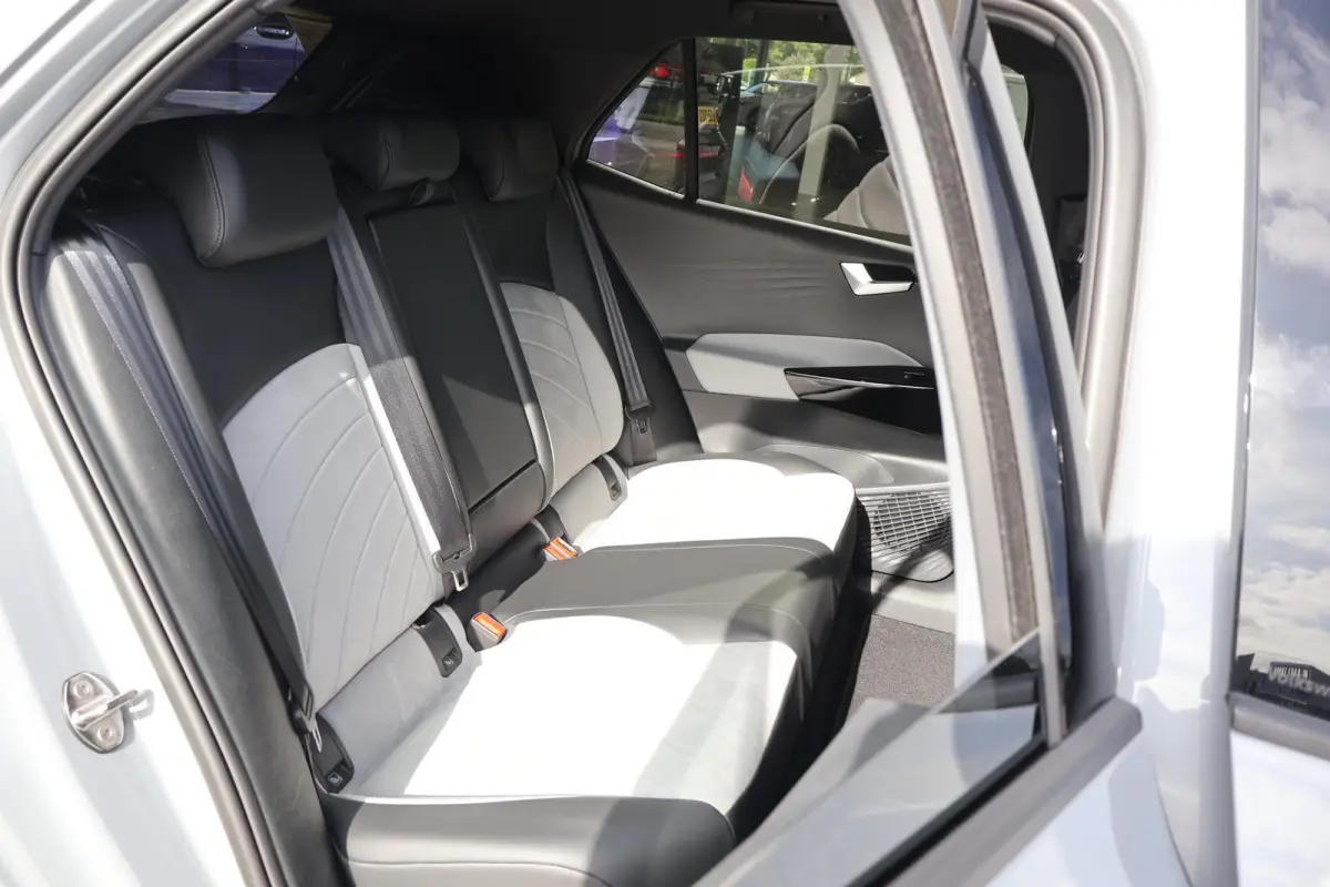 204pk Pro Edition Advantage 58 kWh | SoH 94% | Navigatie | PDC | Camera | Stoel & Stuurverwarming