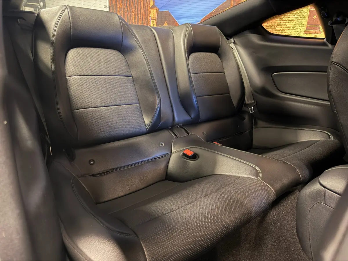 5.0 V8 Bullitt B&O Recaro Brembo 460PK