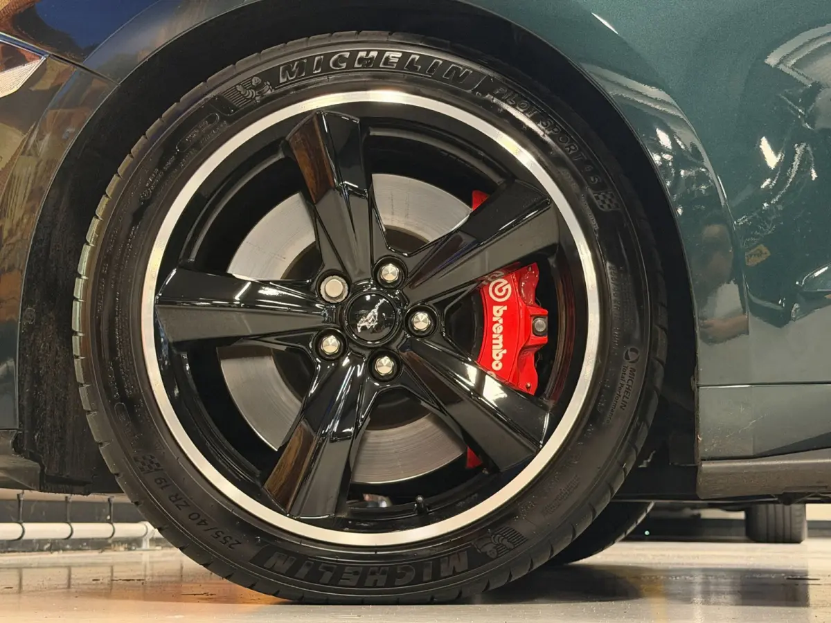 5.0 V8 Bullitt B&O Recaro Brembo 460PK