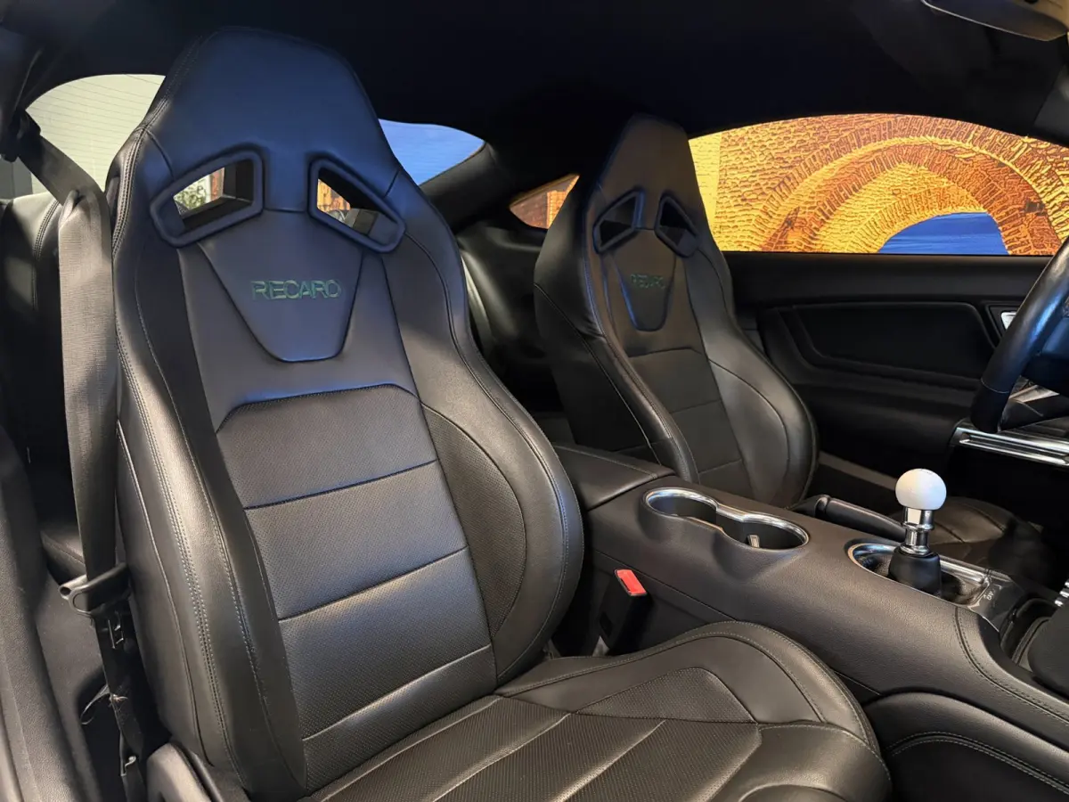 5.0 V8 Bullitt B&O Recaro Brembo 460PK