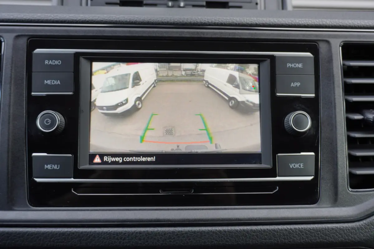 140pk L3H2/L2H1 Apple carplay Camera Trekhaak Standkachel Tacho 2-zits