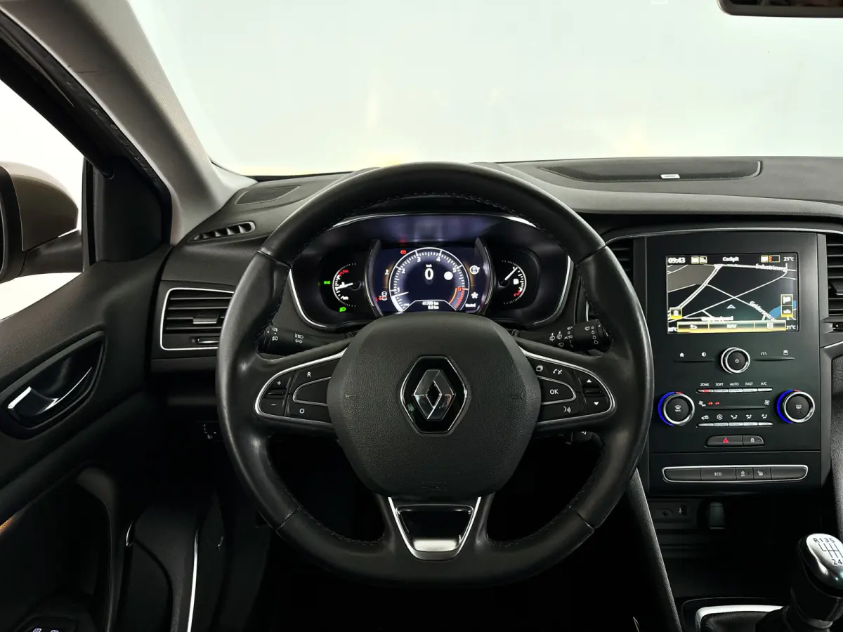 1.3 TCe Bose | Parkeercamera | Bose audio | Carplay | Cruise control