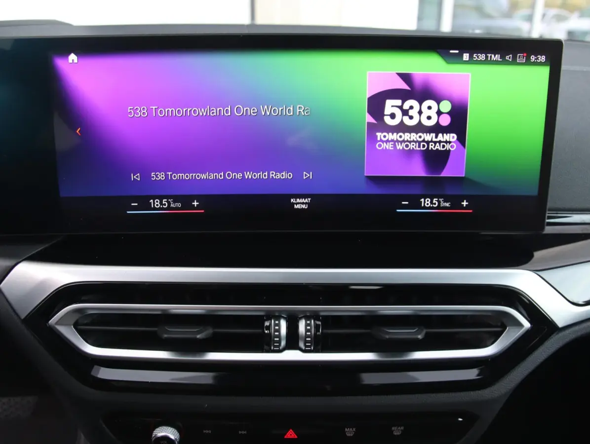 eDrive40 High Executive 84 kWh | SOH 96,8% | Head-up display |