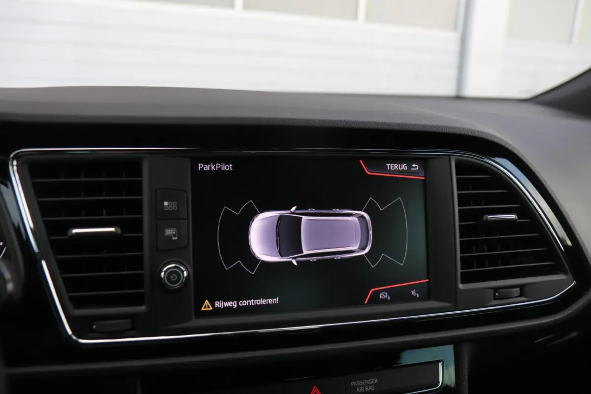 1.5 TSI 130pk FR Business Intense | Navigatie | Full Link | Parkeersensoren