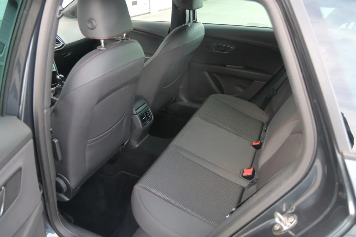 1.5 TSI 130pk FR Business Intense | Navigatie | Full Link | Parkeersensoren