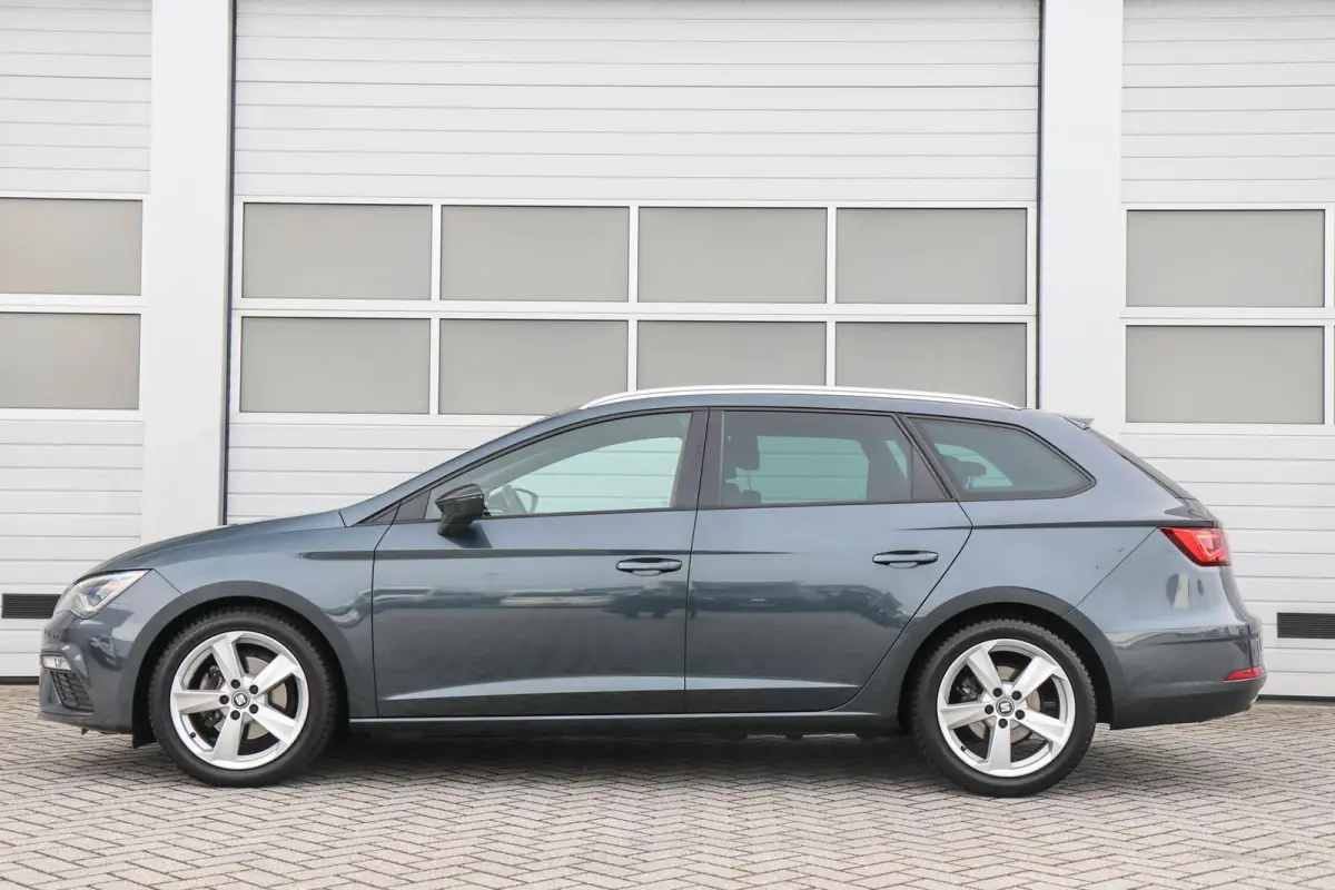 1.5 TSI 130pk FR Business Intense | Navigatie | Full Link | Parkeersensoren