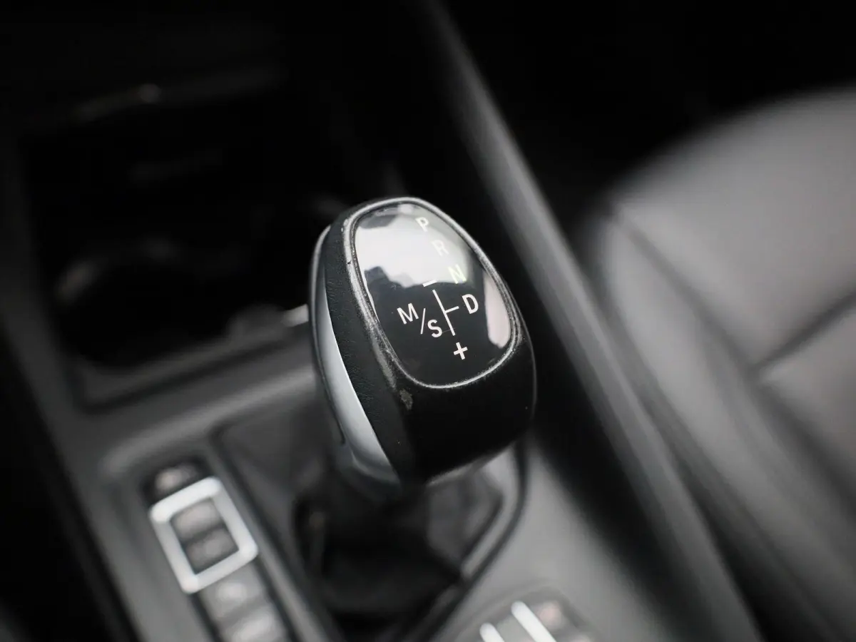 xDrive25e (162 kW)