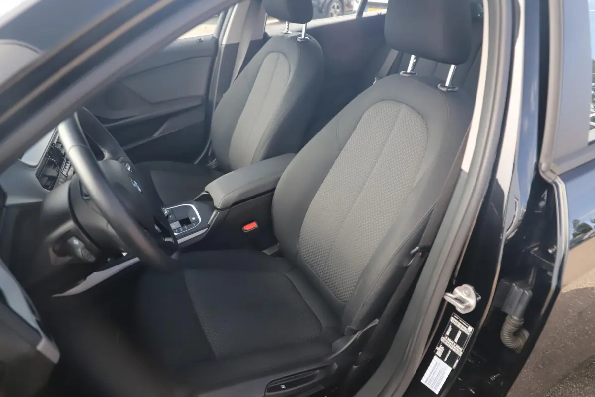 118i Automaat LED Navigatie Carplay Android Climate Cruise Control LMV Parkeersensor