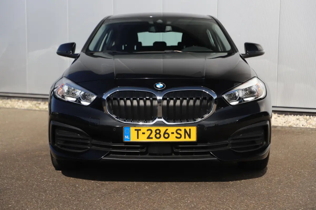 118i Automaat LED Navigatie Carplay Android Climate Cruise Control LMV Parkeersensor
