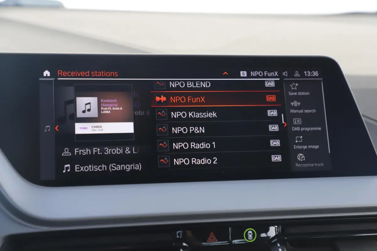 118i Automaat LED Navigatie Carplay Android Climate Cruise Control LMV Parkeersensor