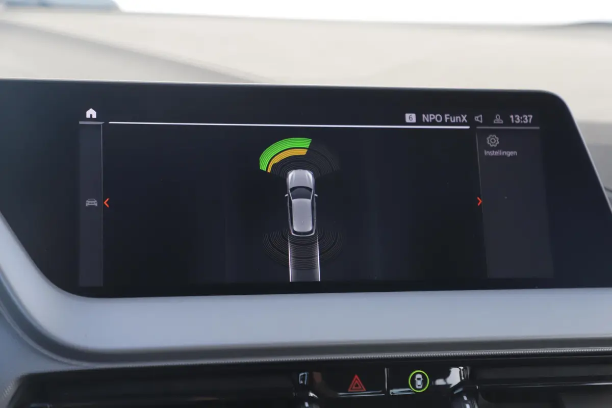 118i Automaat LED Navigatie Carplay Android Climate Cruise Control LMV Parkeersensor