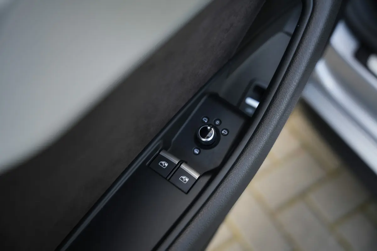 2.0 TFSI 252 pk Quattro Sport Pro Line S-Line / NL-Auto/ Matrix-Led/ Head-Up/ Sport-Stoelen/ Stoel.Verw/ B&O-Sound/ Camera/ 20'' LMV