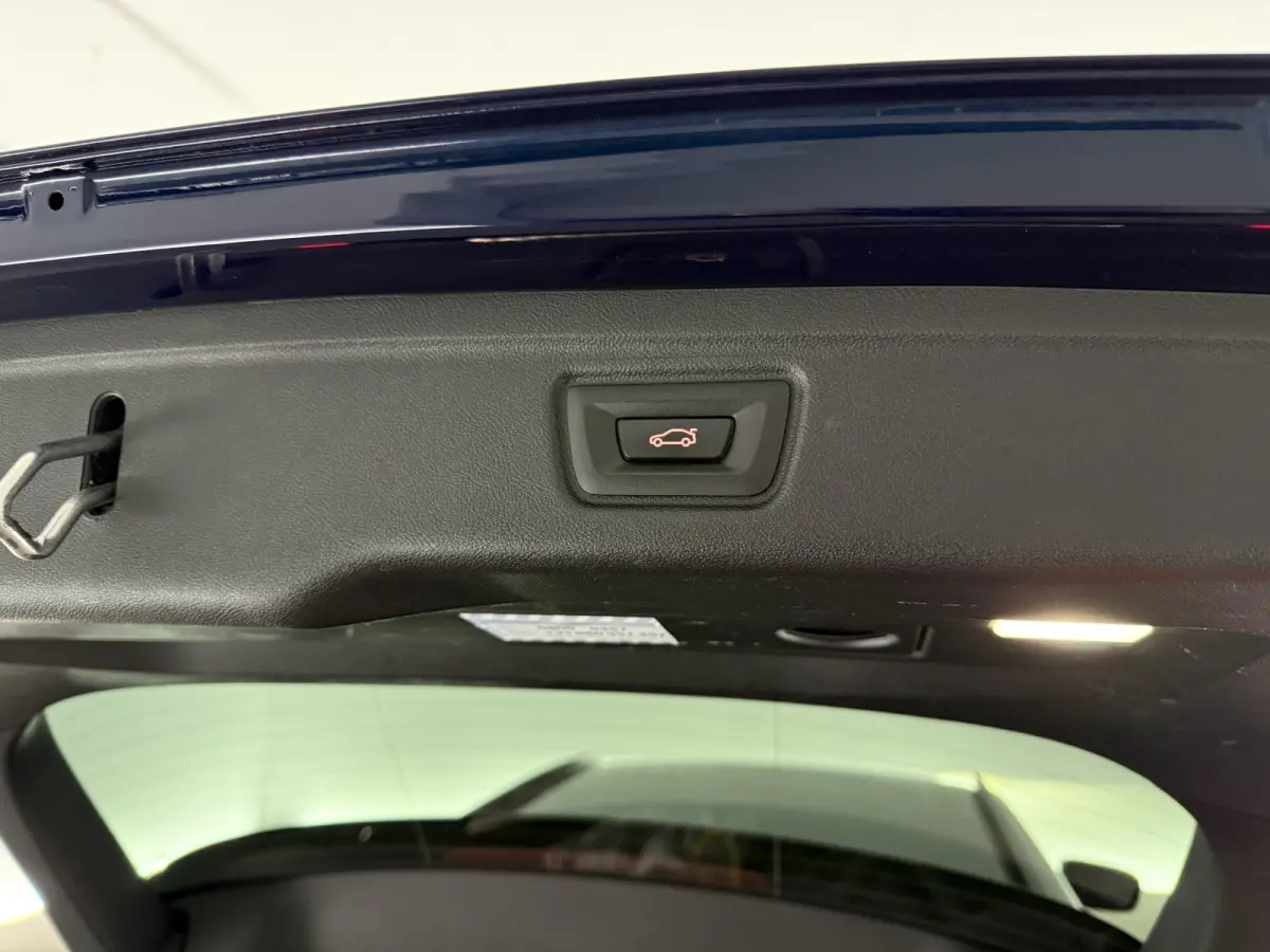 320e M-Sport Shadow Pack | Camera | Virtual | Sfeer | Carplay | Cruise | Clima | BMW Laser