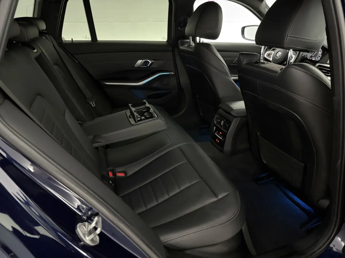 320e M-Sport Shadow Pack | Camera | Virtual | Sfeer | Carplay | Cruise | Clima | BMW Laser