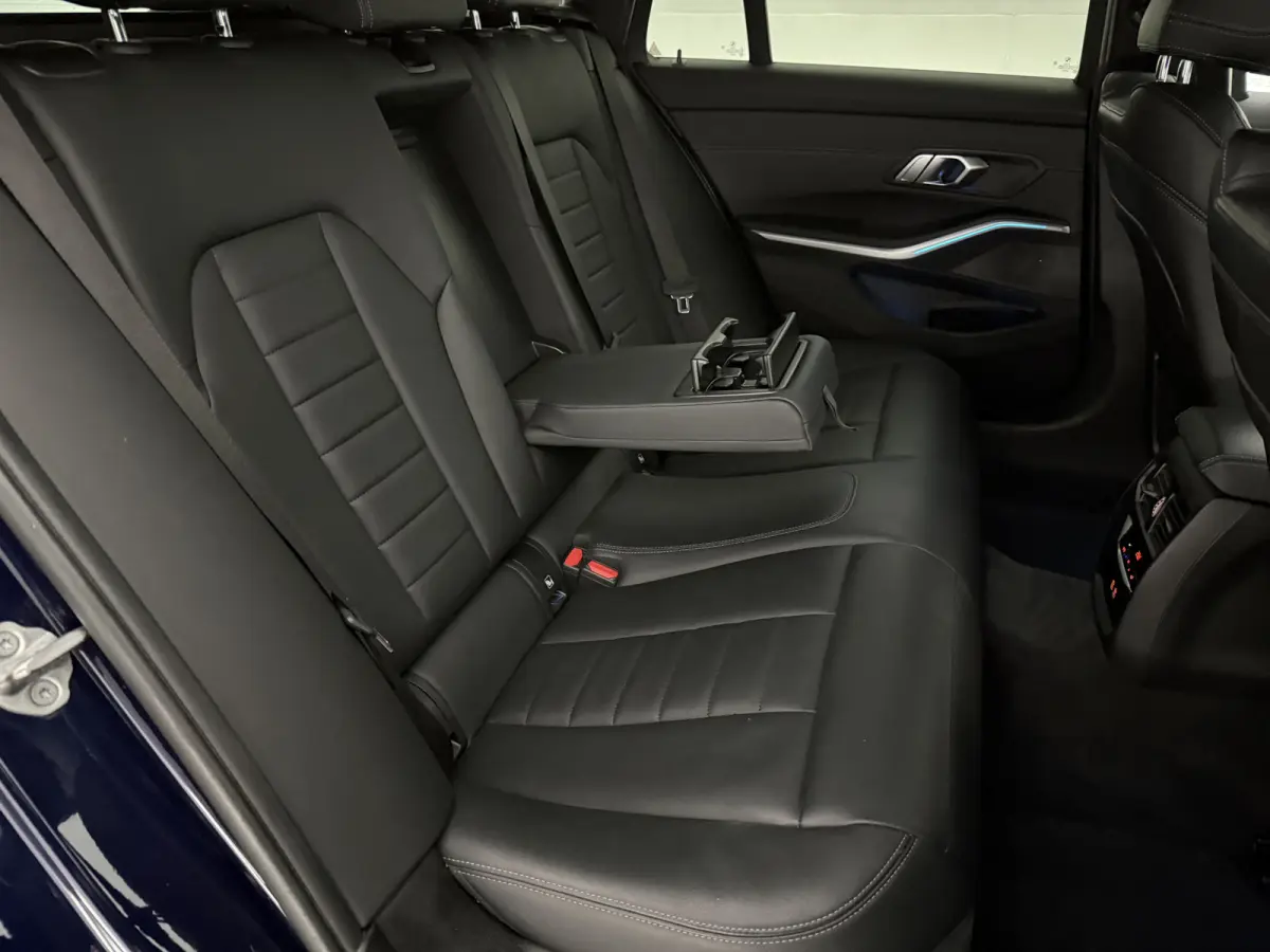 320e M-Sport Shadow Pack | Camera | Virtual | Sfeer | Carplay | Cruise | Clima | BMW Laser