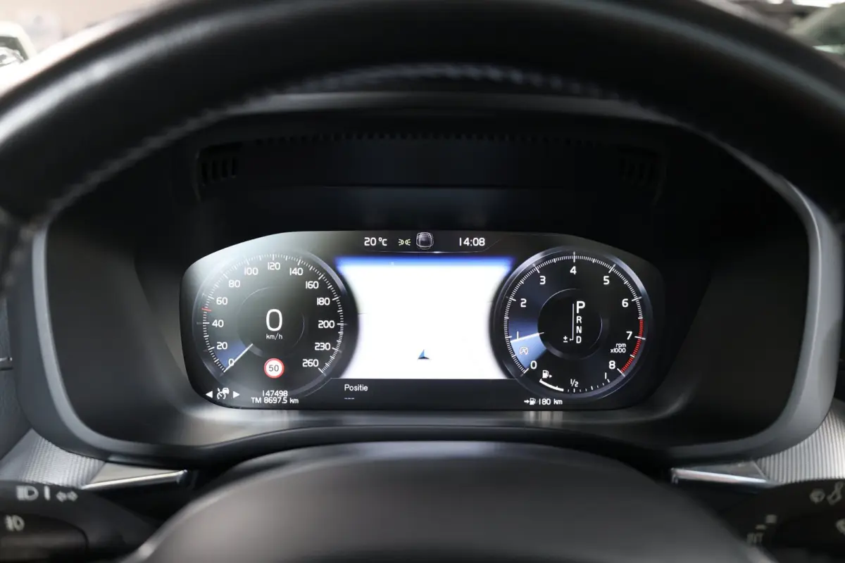 2.0 T5 Inscription LED/VIRTUAL/LEDER+S.VERKOELING+MEMORY/19" LMV/CAM/CRIUSE/ECC/12 MND GARANTIE!