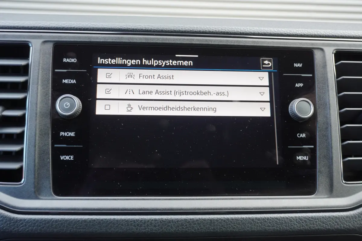 177pk L3H3/L2H2 Apple Carplay Camera Parkeersensoren Navigatie Cruise control 3-Zits
