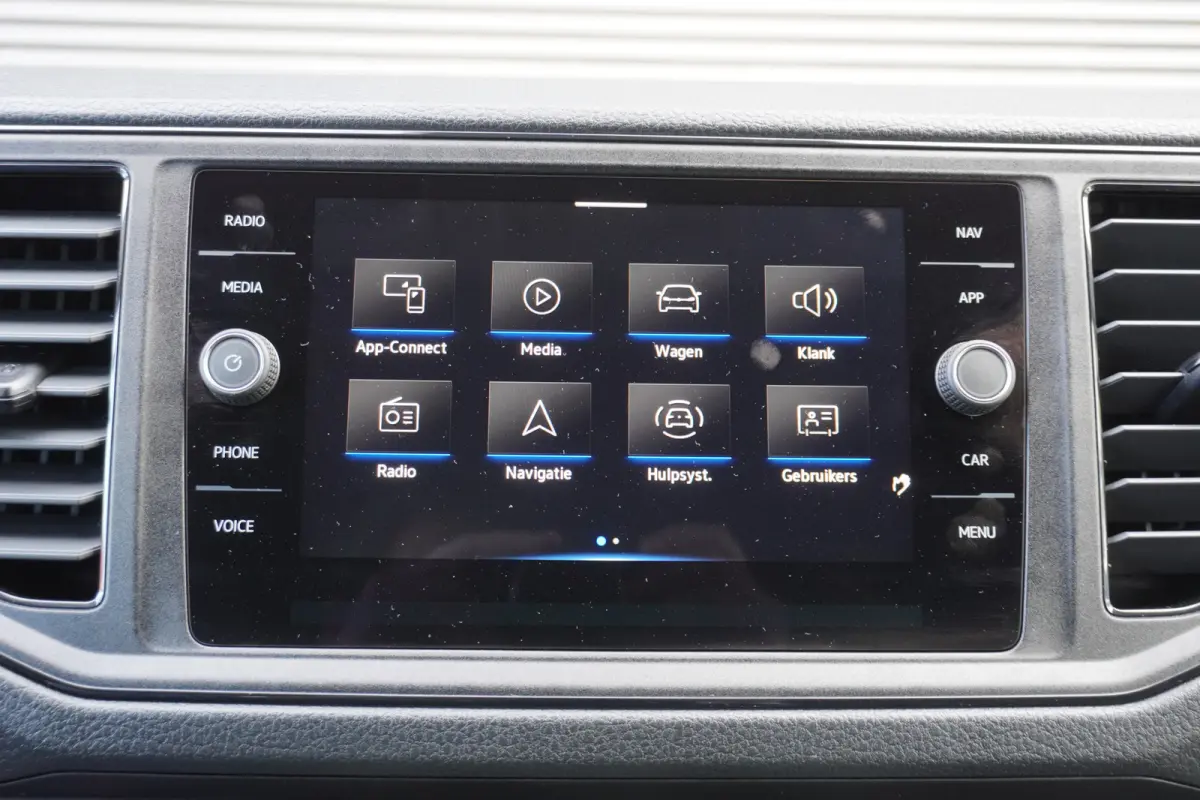 177pk L3H3/L2H2 Apple Carplay Camera Parkeersensoren Navigatie Cruise control 3-Zits