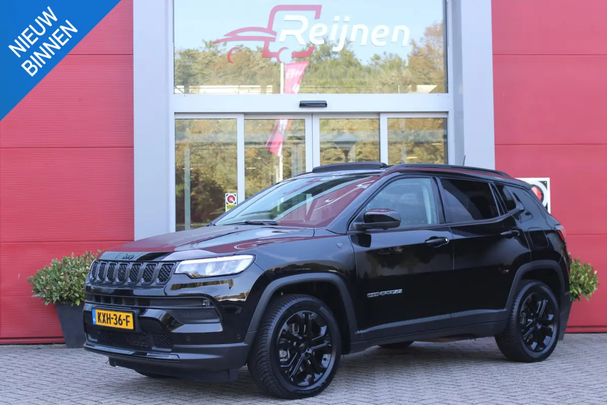 4xe 240PK Plug-in Hybrid NORTH STAR | PANORAMA SCHUIF/KANTEL DAK | WINTERPACK: STOEL/STUUR/PARKEERNSENSOREN/RUITENSPROEIER VERWARMBAAR | SAFETY PACK: 360° CAMERA/DODEHOEK BEWAKING/BUITENSPI