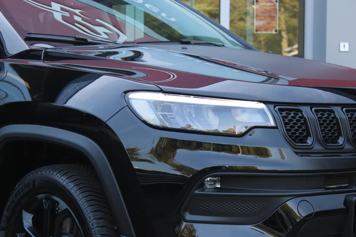 4xe 240PK Plug-in Hybrid NORTH STAR | PANORAMA SCHUIF/KANTEL DAK | WINTERPACK: STOEL/STUUR/PARKEERNSENSOREN/RUITENSPROEIER VERWARMBAAR | SAFETY PACK: 360° CAMERA/DODEHOEK BEWAKING/BUITENSPI