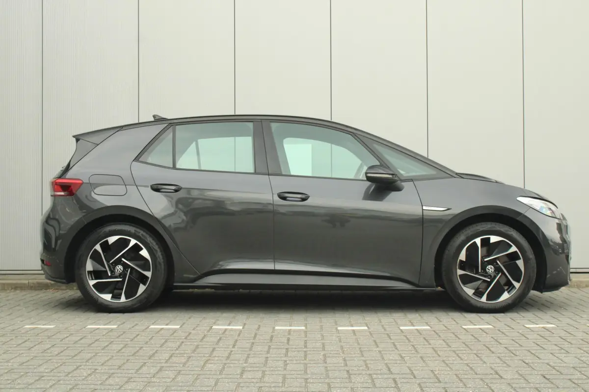 204pk Life 58 kWh Pro performance | CarPlay & Android Auto |  Navigatie | LM Velgen