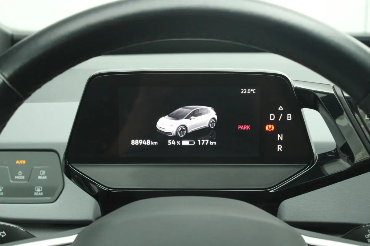 204pk Life 58 kWh Pro performance | CarPlay & Android Auto |  Navigatie | LM Velgen